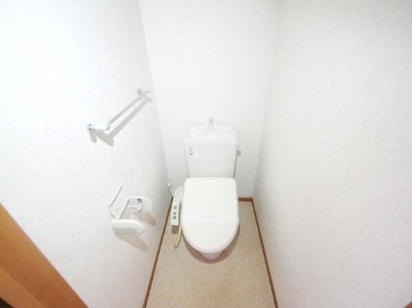 ジュネスIの物件内観写真